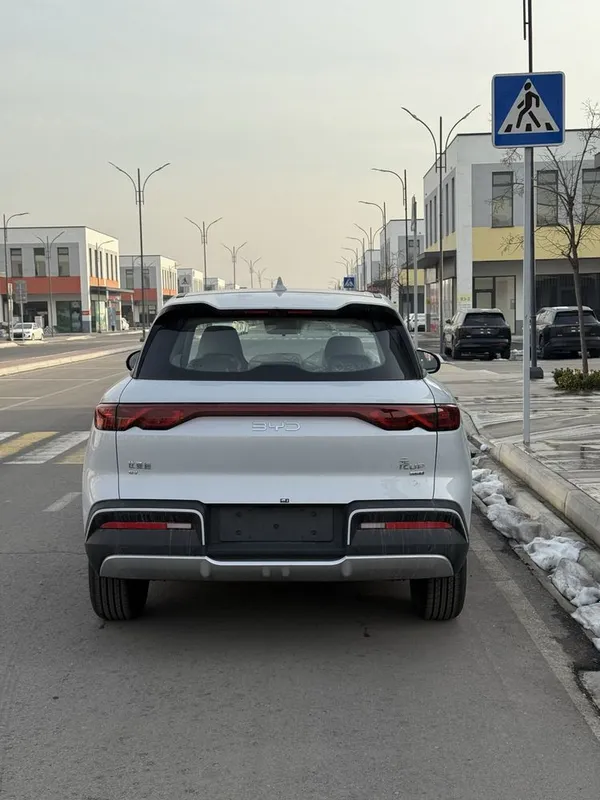BYD Yuan up Smart drive 401 chegirma narxlada — фото 5