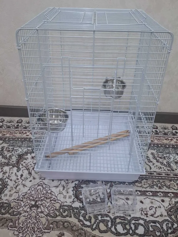 Клетки для птиц. — фото 1