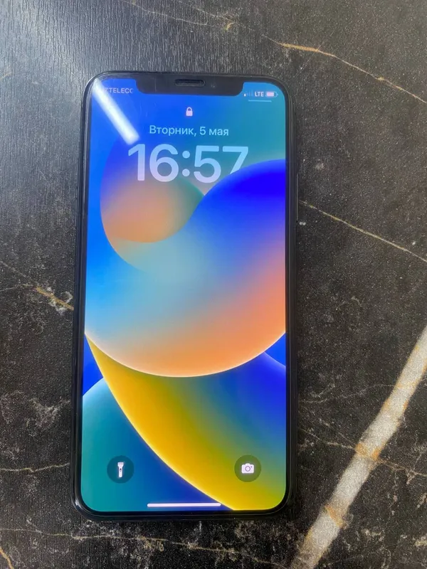 iPhone X