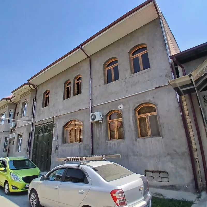 Юнусабадский район дом 9-комнат, 4-сотки, Хасанбай, ул. Ахроробод. 1