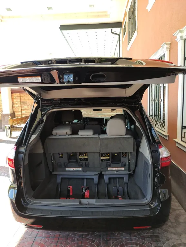 Toyota Sienna 7 мест семейный минивэн — фото 5