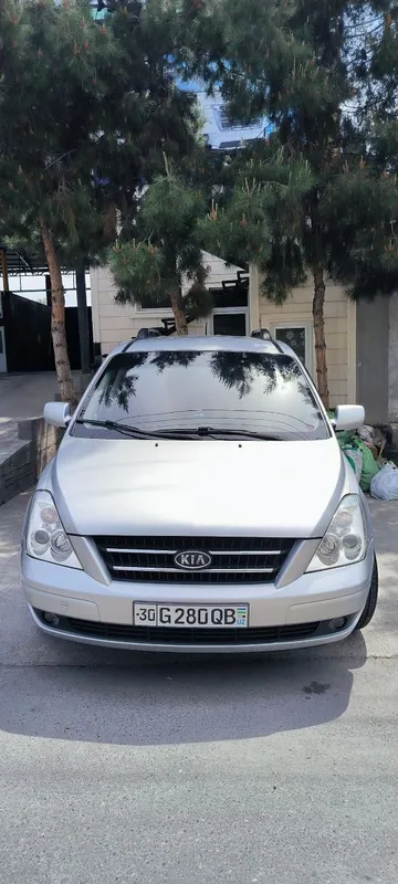 Kia Carnival sotiladi 1 Kia Carnival sotiladi 1