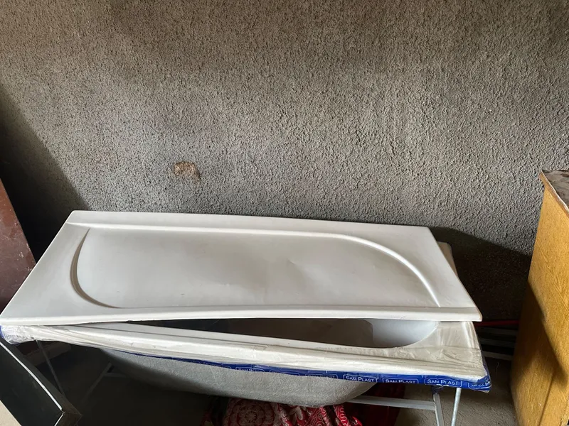 Hamom uchun Vanna yangi