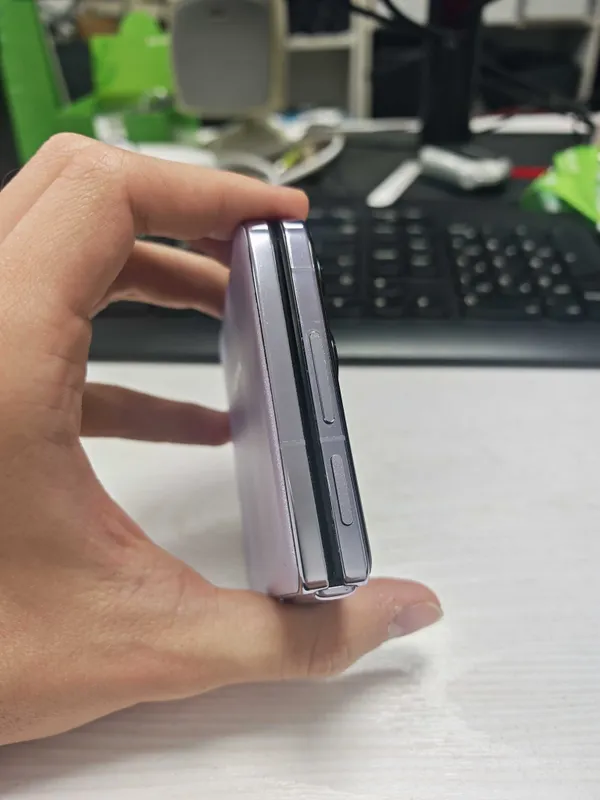 Продается Xiaomi Mix Flip 12/512GB — фото 3