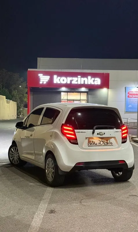 Продаётся Spark с автоматической коробкой передач 2 Продаётся Spark с автоматической коробкой передач 2
