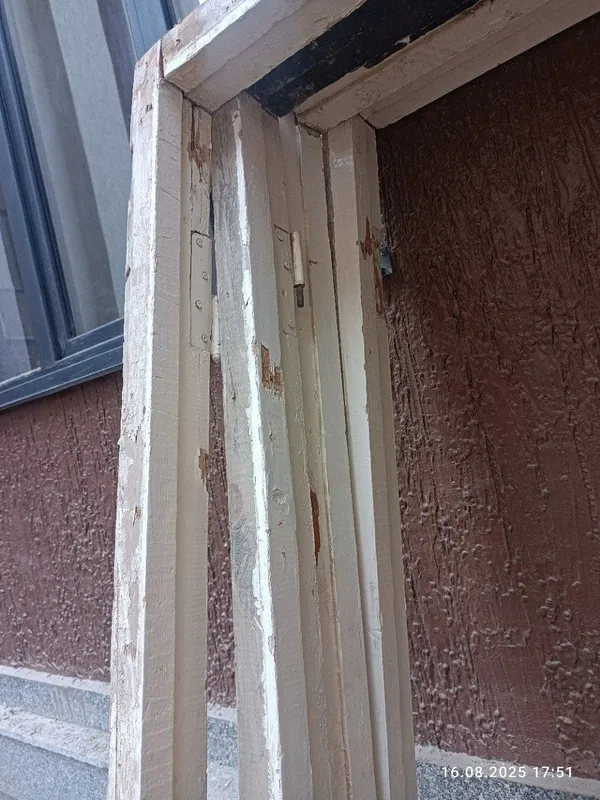 Eshiklar eskiroq yaxshi narx birerama 4