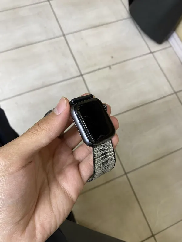Iwatch 4 sotladi 1