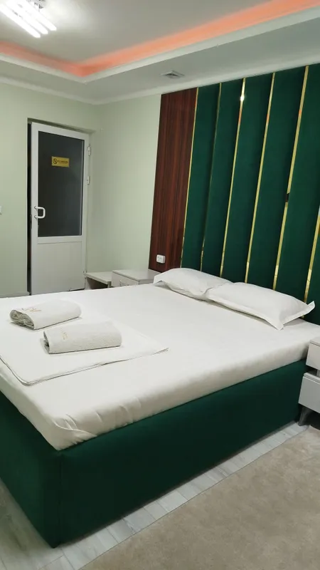 150 mingdan bez zags mehmonhona