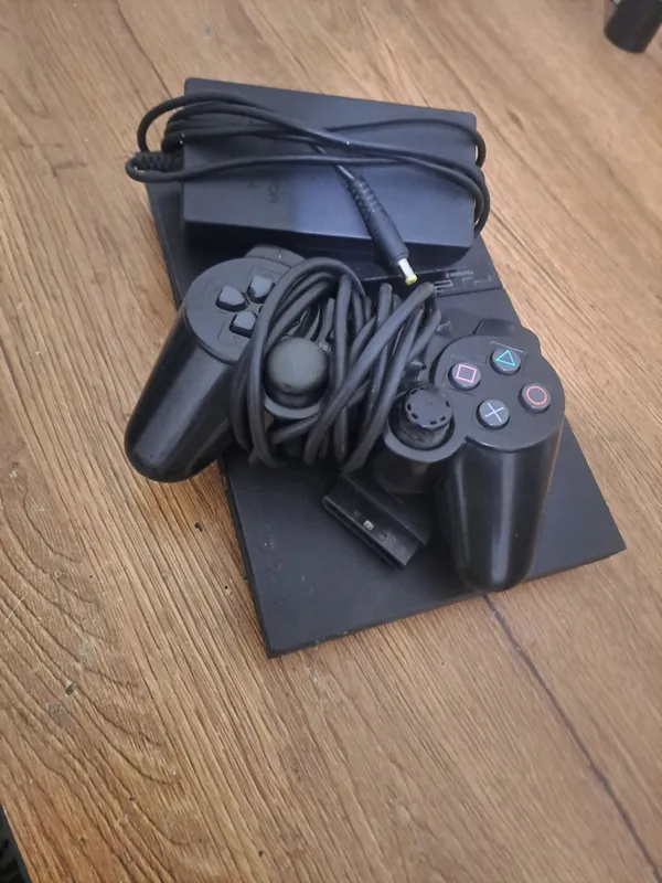 Playstation 2 slim 2 Playstation 2 slim 2