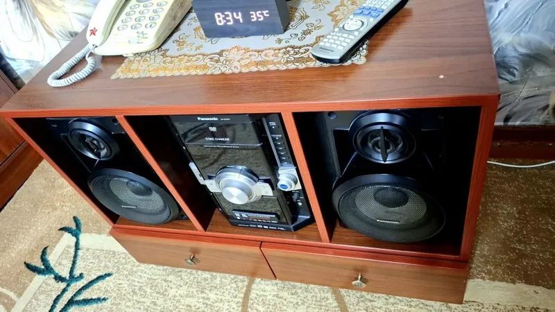 Музыкальный центр PANASONIC с тумбой угловая 3