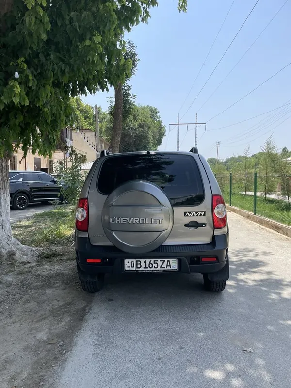 Продается Niva Chevrolet 2016 года — фото 3