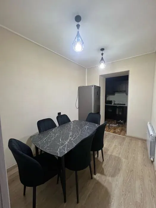 Аренда квартиры 4-комн, 80 м², 3/5 этаж (новостройка) 4