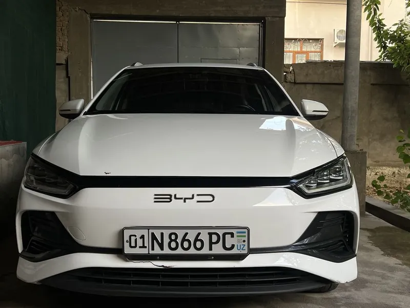 BYD e2 Sotiladi 1 BYD e2 Sotiladi 1