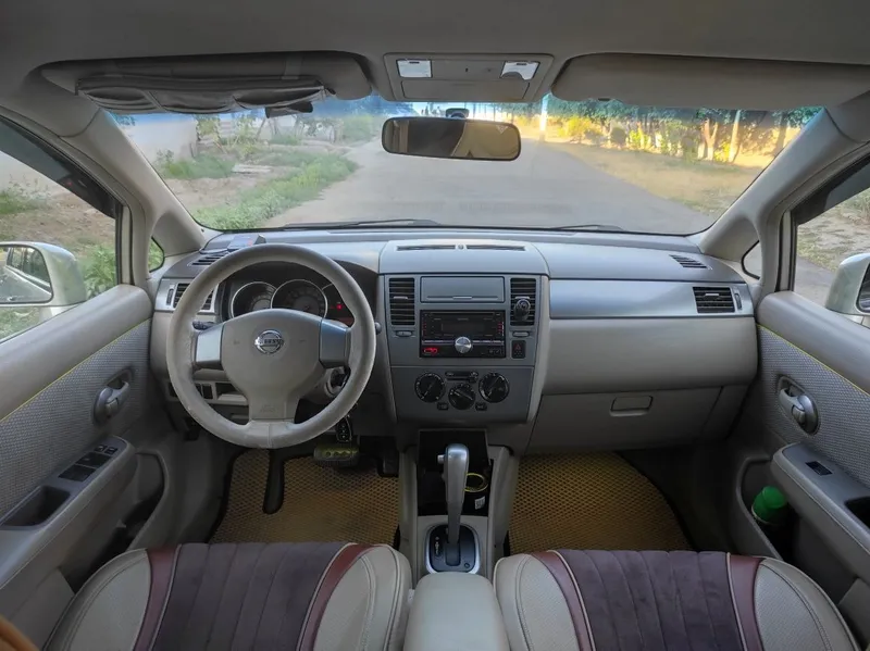 Nissan Tiida 1.6 6
