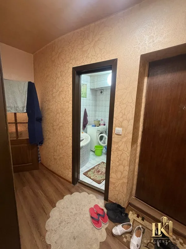 Продаётся уютная 1-комнатная квартира с большим балконом на Ц-4 в Юнусабадском районе — фото 1 Продаётся уютная 1-комнатная квартира с большим балконом на Ц-4 в Юнусабадском районе — фото 1