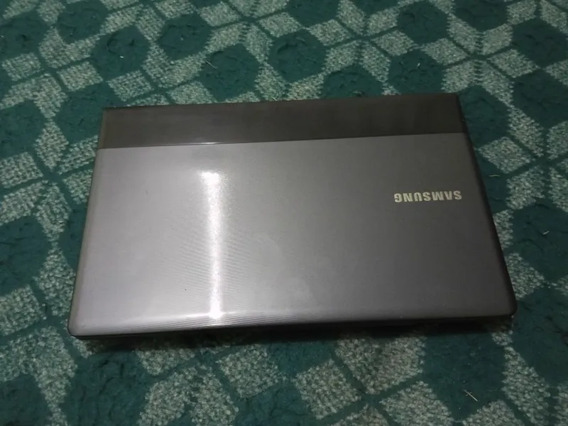 Samsung Notebuk sotiladi — фото 4