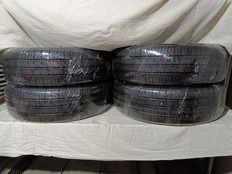 СРОЧНО Продаю шины
Continental 195/65/15