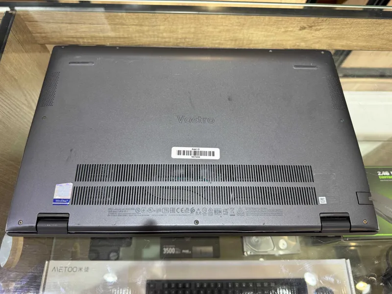 DELL Vostro Intel Core i7-1165G7, 16 GB tezkor xotira, 256 GB SSD, Nvidia MX 330 7 DELL Vostro Intel Core i7-1165G7, 16 GB tezkor xotira, 256 GB SSD, Nvidia MX 330 7