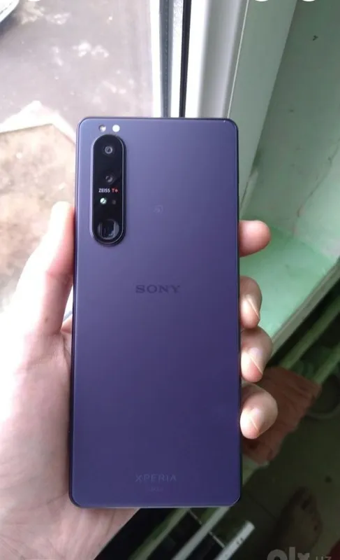 Sony Xperia 1 III 6