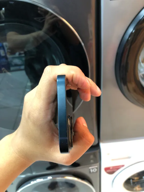 Iphone 14 LLA (E-sim) 4 Iphone 14 LLA (E-sim) 4
