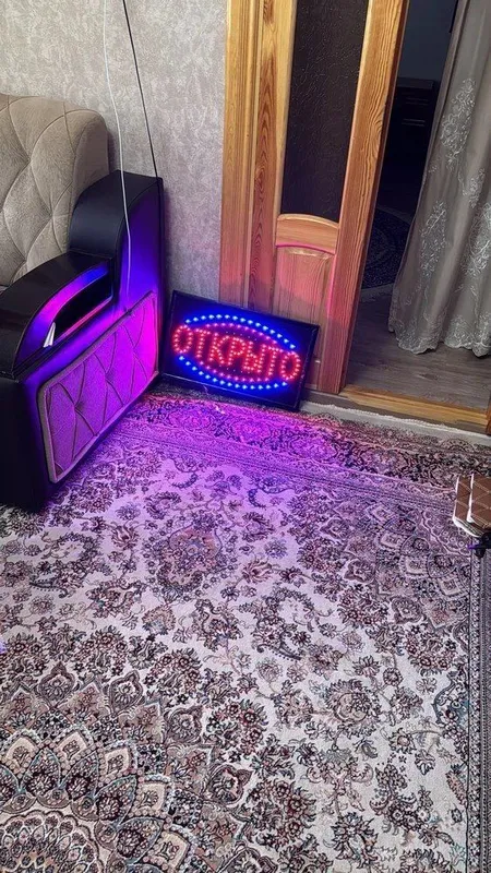 Вывеска "Открыто" светодиодная табличка для рекламы — фото 7