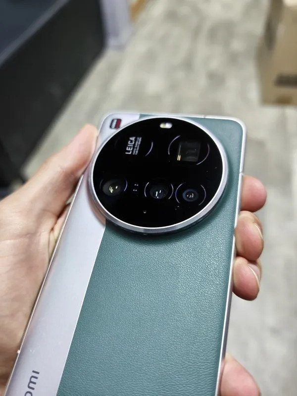 Xiaomi 15 ultra 12/256 Без дефектов Все работает супер Нету имей 1