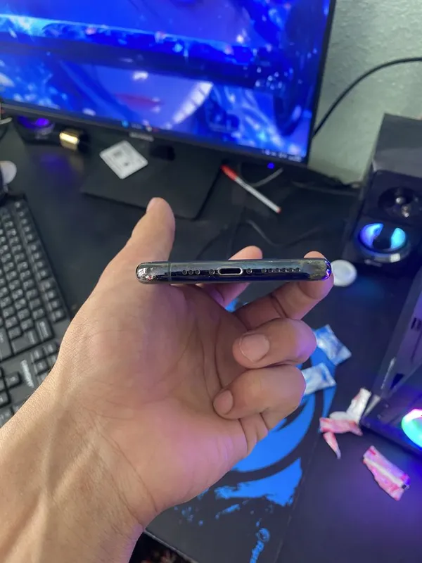 Iphone 11pro 66yomkus holat yaxshi — фото 3