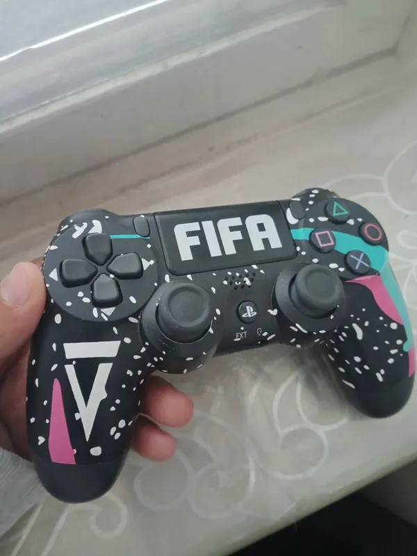 PlayStation 4 pulti sotiladi ps4 джойстик 1 PlayStation 4 pulti sotiladi ps4 джойстик 1