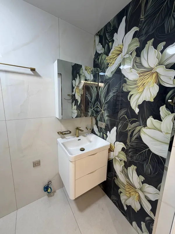 2 xonali kvartira, 65 m2, Yakkasaroy 8