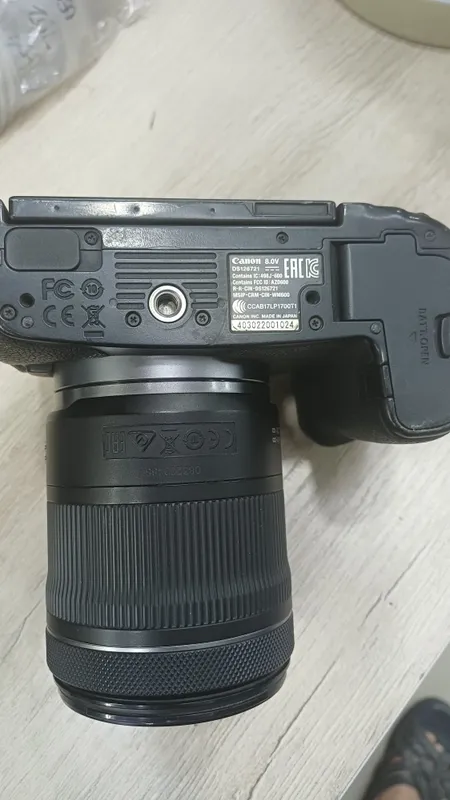Фотоаппарат кенон R 3