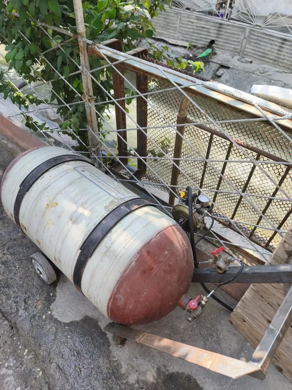 Marojna vafli chiqaradigan apparat sotiladi 7