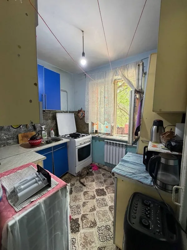 Срочно продаётся 1 ком на ОКТЯБРЕ — фото 1