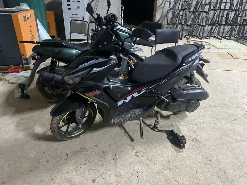 moto skuter yamaxa 175kub 1