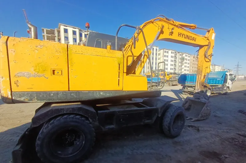 Экскаватор Hyundai 1400 5 Экскаватор Hyundai 1400 5