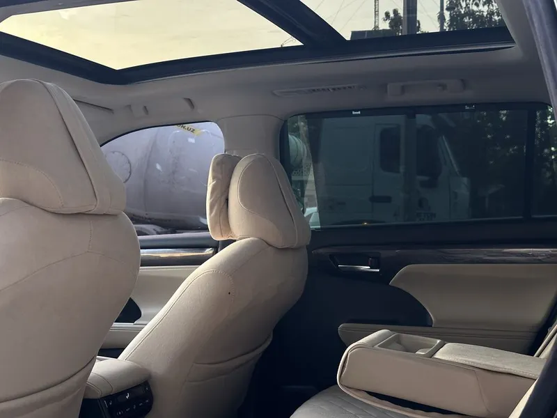Toyota Highlander Limited 7 Toyota Highlander Limited 7