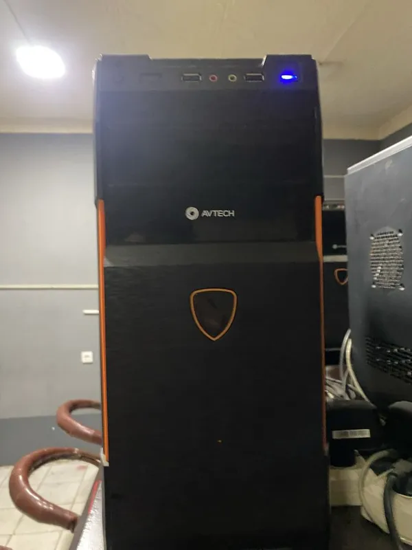 Компютер 10 та AVTECH — фото 2