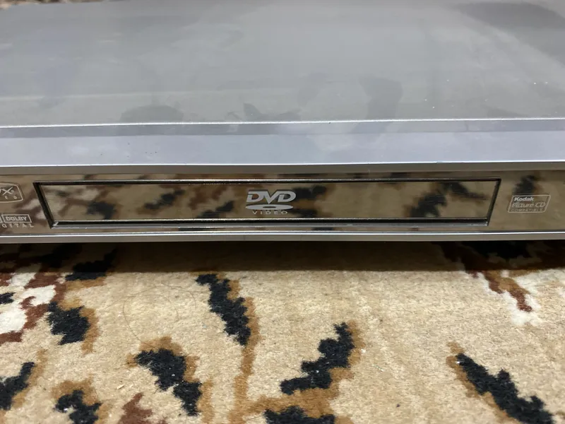 DVD Player 2 DVD Player 2