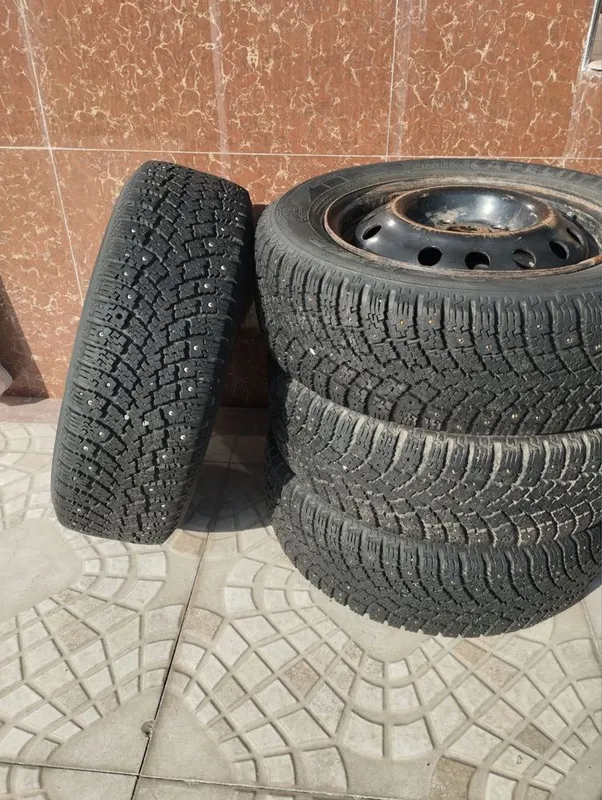 Шины для автомобиля 1 Шины для автомобиля 1