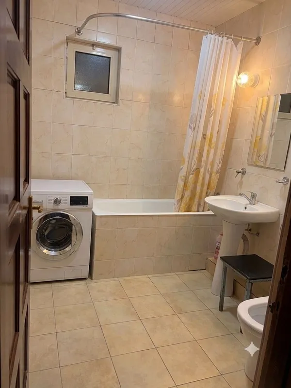 Ijara 3/1/4 Markaz Darkhan, Hamida Olimjon metro 1
