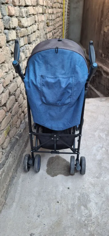 Продам детскую коляску 4