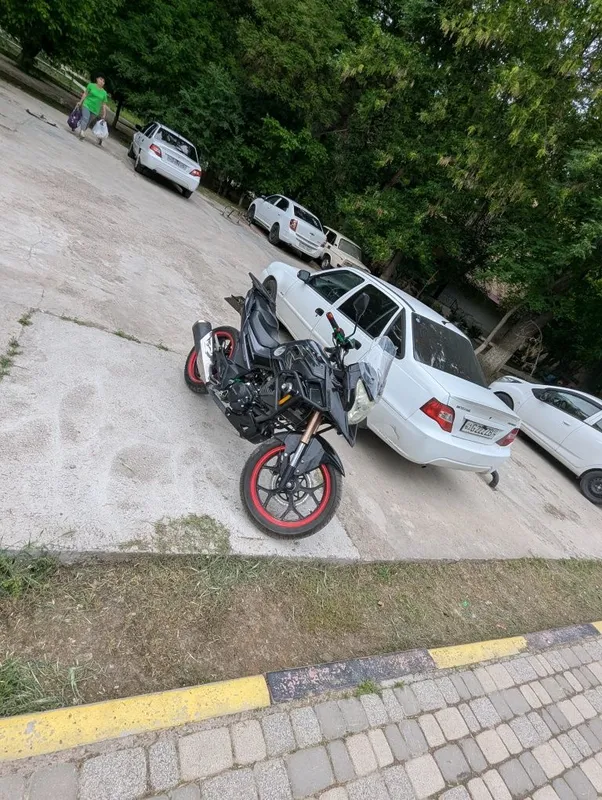 Срочно продам мотоцикл Dayun 200 Titan 2021год