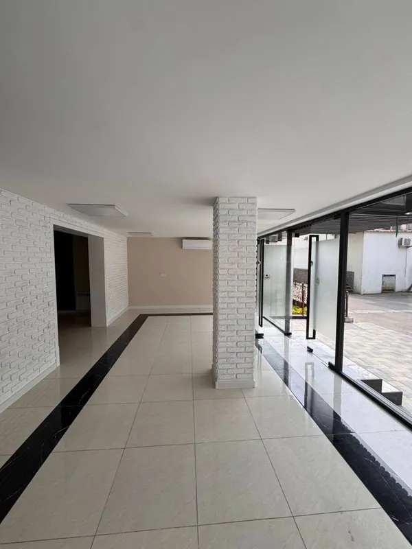 Сдается помещение в топ локации 143 м², в центре. — фото 1