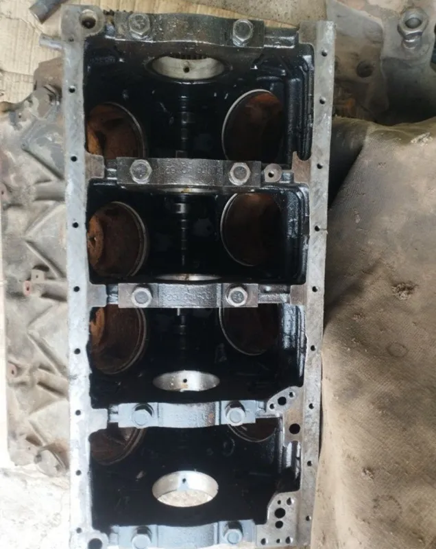 Kamaz blok sotiladi