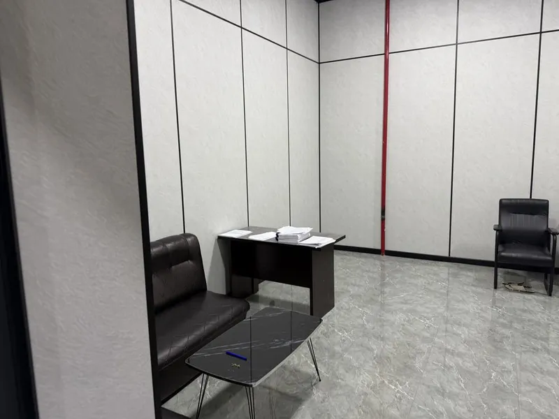 Nejeloy ofis qushbegida joylashgan 6 Nejeloy ofis qushbegida joylashgan 6