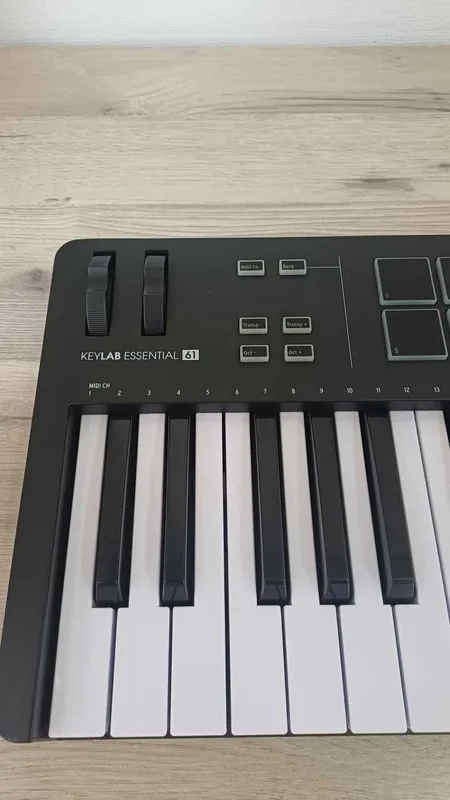 MIDI-клавиатура Arturia KeyLab Essential 61 mk3 USB-TIPE-C — фото 5