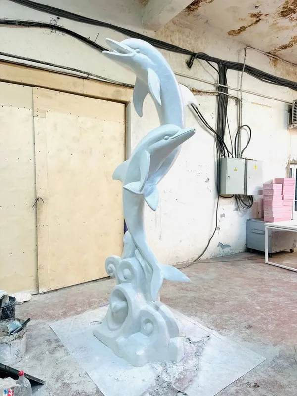 Skulptura dilfin fontan Skulptura dilfin fontan