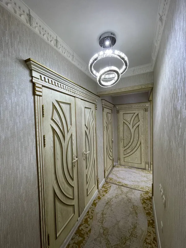 Продаётся шикарная 3-комн. квартира 92м2.   2 этаж — фото 2