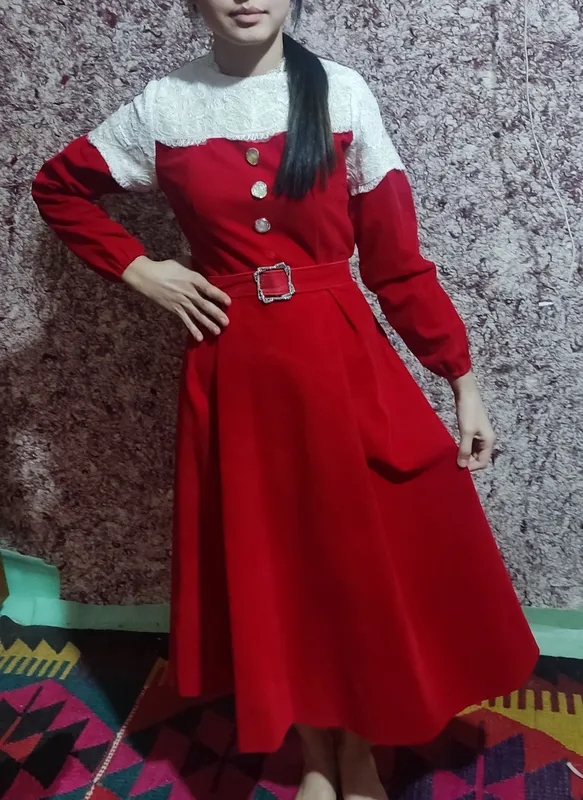 Vecherne ko‘ylak qizil ko‘ylak — фото 2