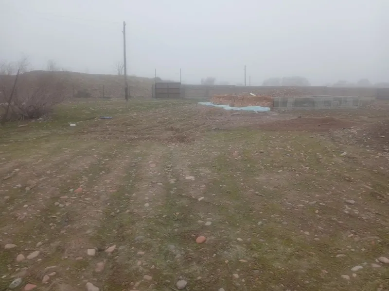 Yer sotiladi 24 sotix Lelin kolxozida narxi kelishiladi