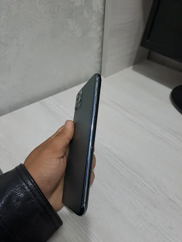 iphone 11 pro max 3
